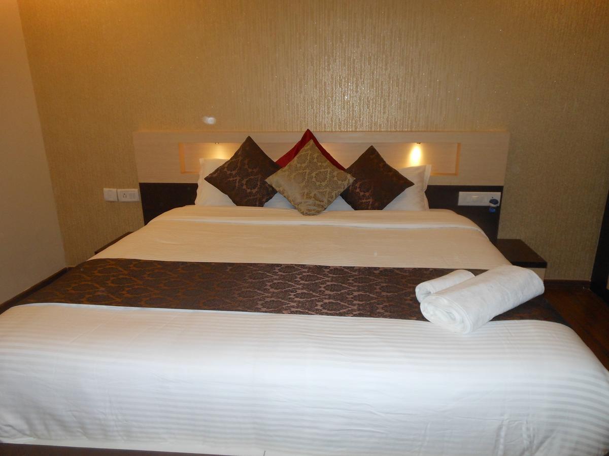 Hotel Omicron 1 Bhk Studio Room Bangalore Eksteriør bilde